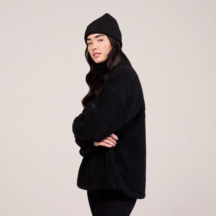The Knit Beanie in Black — profil