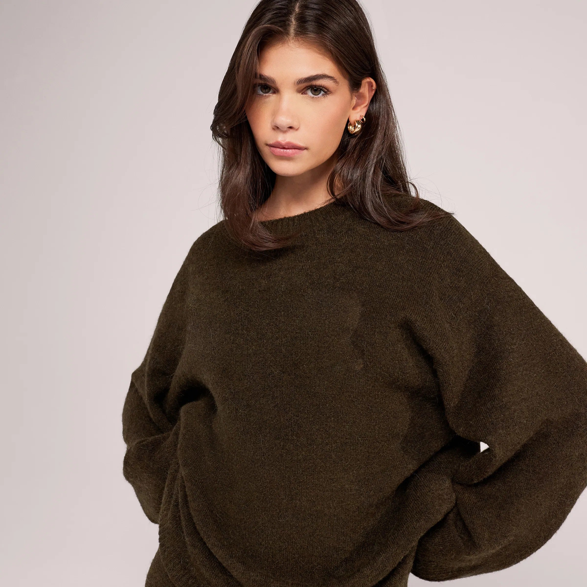 The Oversized Knit Jumper — Deep Olive — portrait-face